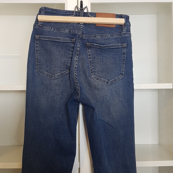 (SOLD)J.Crew Jeans Curvy 'Demi Boot Crop' Jeans - Picture 5 of 5